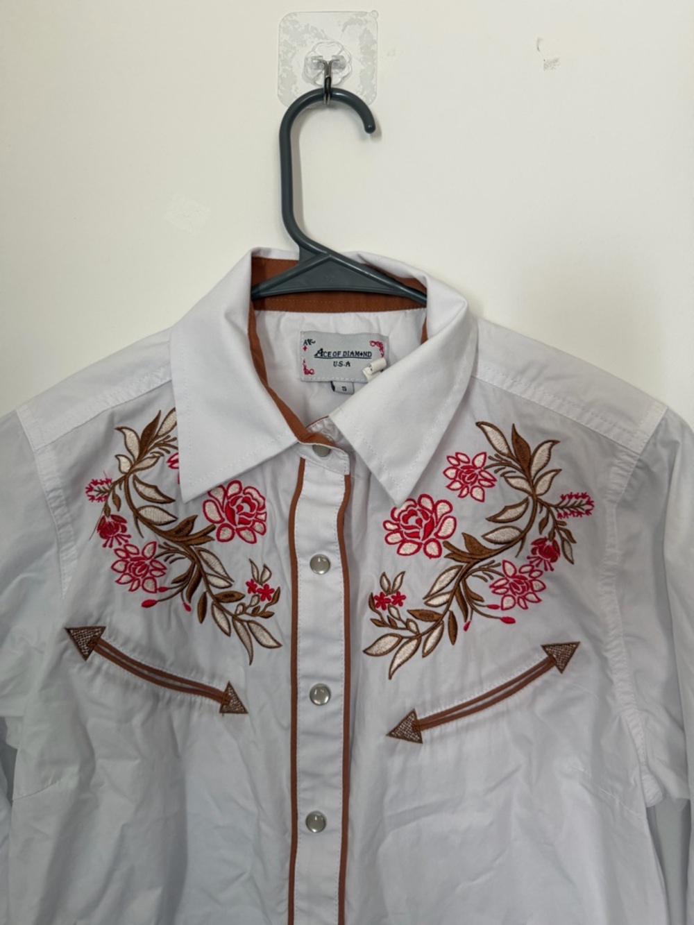 Ace of Diamonds USA Cowgirl Long Sleeve White Button Down Collared Shirt - Picture 3 of 8